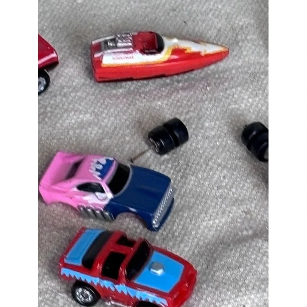 Micro Machines Lot‎ 8 Cars w/ Parts & Gray Case Vintage Galoob Vehicles